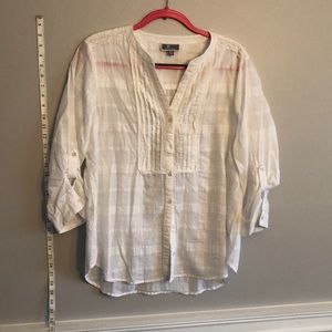 JM Collection PXL white button-down blouse. Cotton